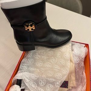 New! Tory Burch Miller 45mm black bootie 10.5